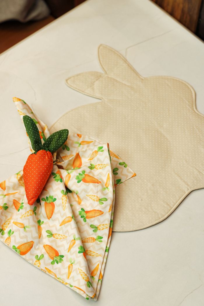 JOGO AMERICANO COELHO COM GUARDANAPOS